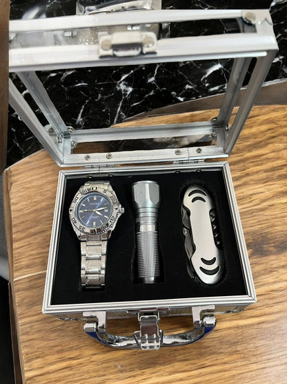 Kit Reloj Survival Deluxe (3 Piezas): Reloj Matrix + Linterna LED y Herramienta Multiusos