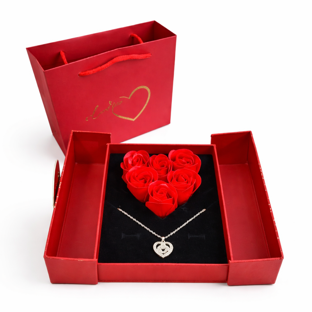 Set Collar Y Rosas De Corazon